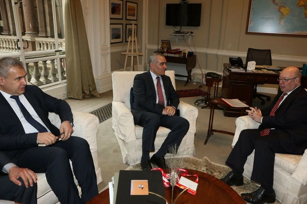 Şandeke ENKS&ecirc; serdana London&ecirc; dike