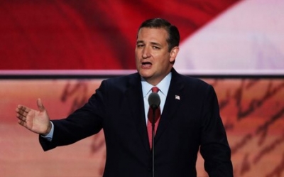 Senatorek&icirc; Amer&icirc;k&icirc; y&ecirc; pilebilind piştevaniya serxweb&ucirc;na Kurdistan&ecirc; dike